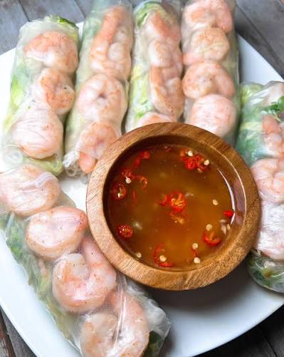 THREE CRABS Viet Huong Fish Sauce, 23.06 fl oz